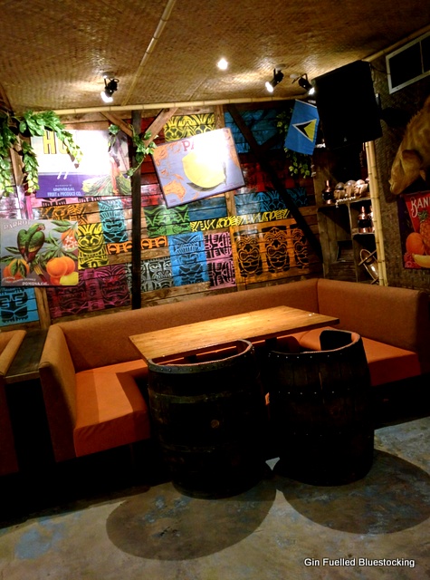Cocktail Tiki Bar