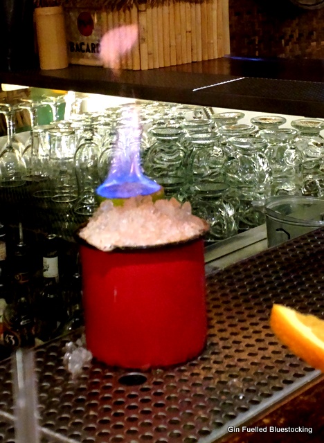 Cocktail Tiki Bar