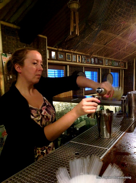 Cocktail Tiki Bar