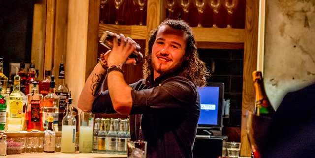Opening: The Bronx, Knutsford